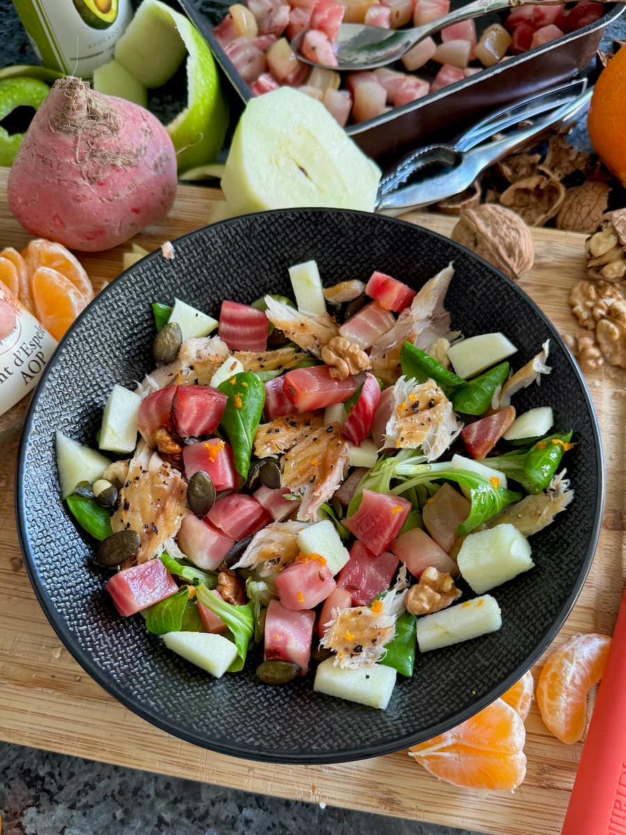 Roasted beetroot salad with apple and mackerel