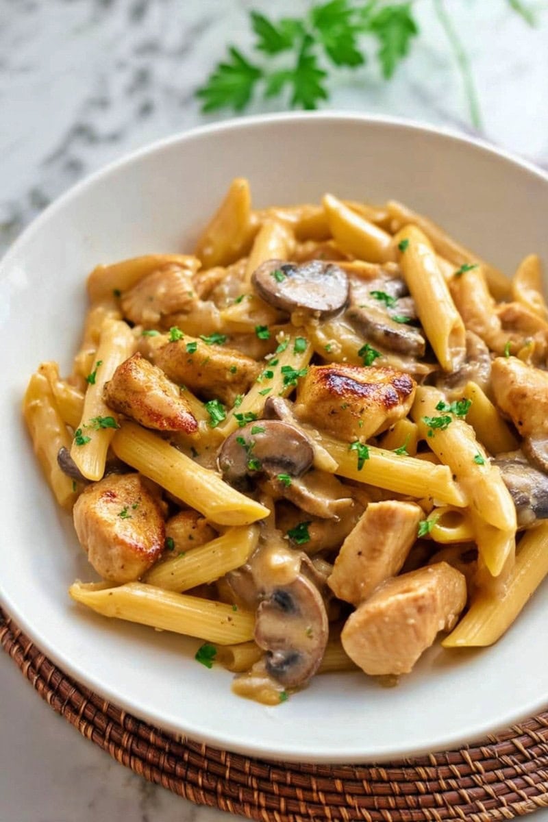 Pasta Da Vinci garnished with parsley