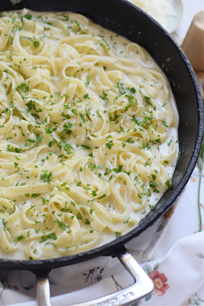 Creamy Garlic Parmesan Pasta