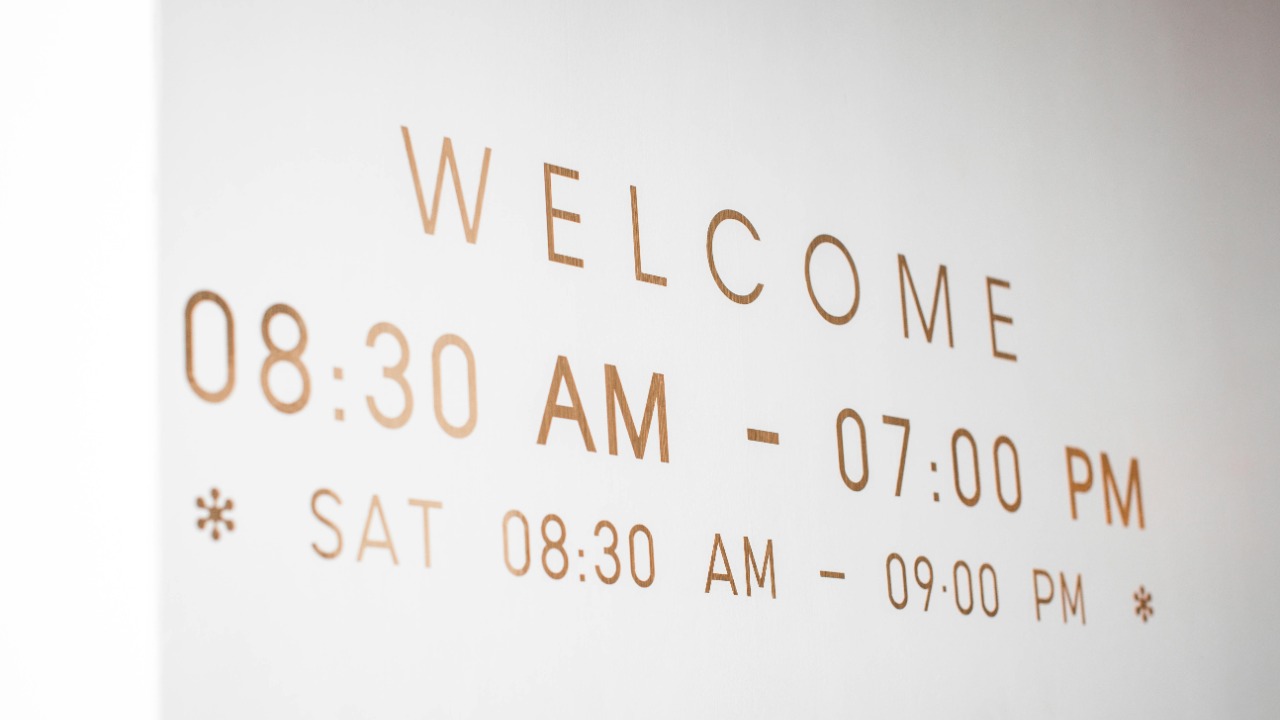 Opening Hours in Paris