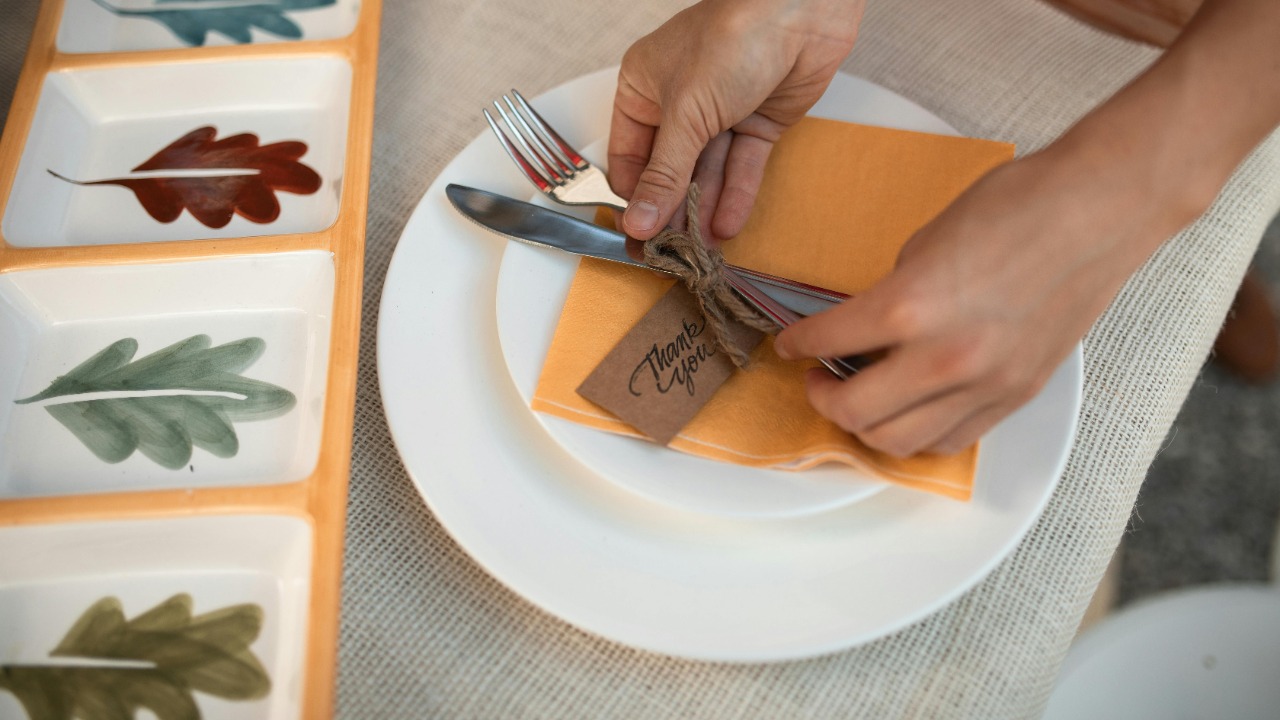 Navigating the Cutlery